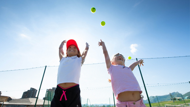 Tennis, Badminton & Padel